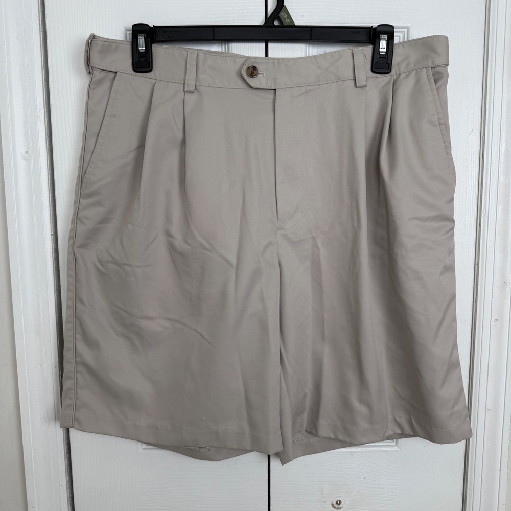 IZOD PerformX Mens Golf Shorts Tan Pleated Front‎ Size 38 Khaki Performance